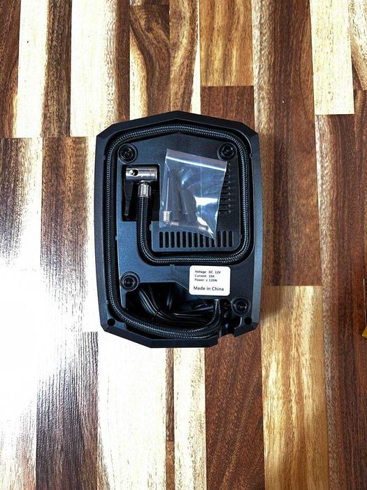 Насос для машины. Автомобильный компрессор 120Вт  (от прикуривателя)