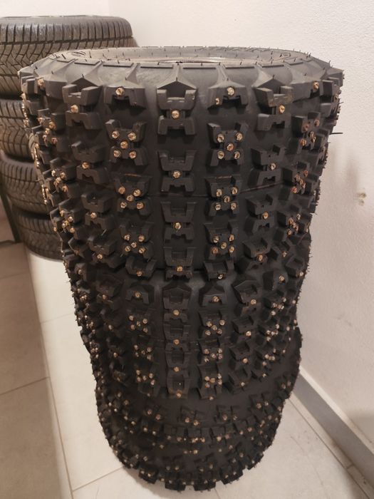 Set anvelope nou bulldog cu cuie+jante fata-spate Itp(ltr,yfz,raptor)