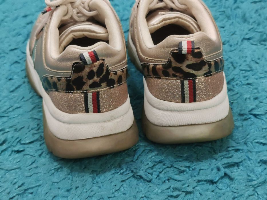 Adidasi Tommy Hilfiger Auriu 37