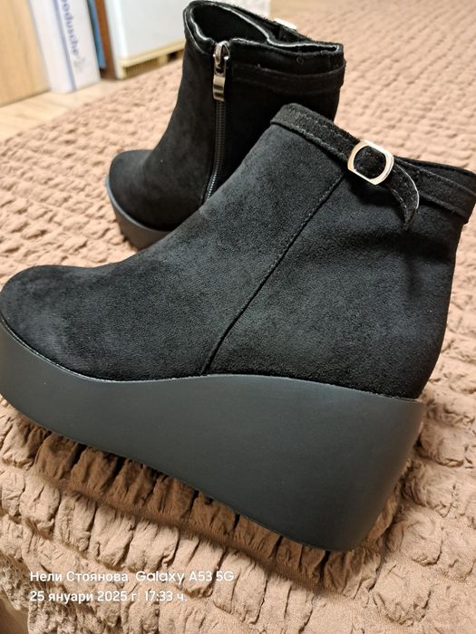 Дамски боти номер 35