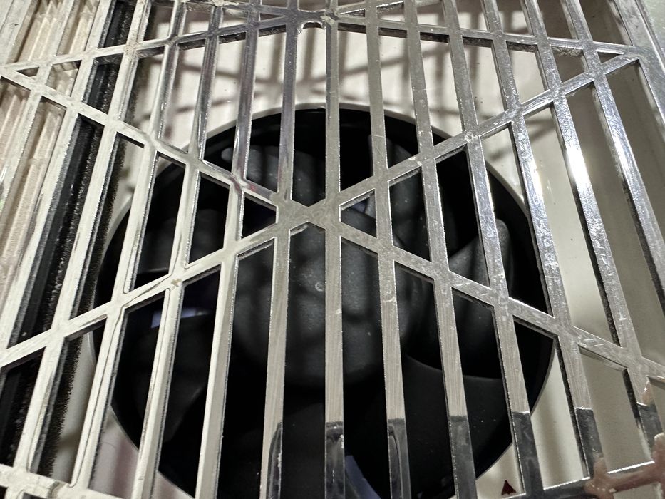 Маникюрний апарат