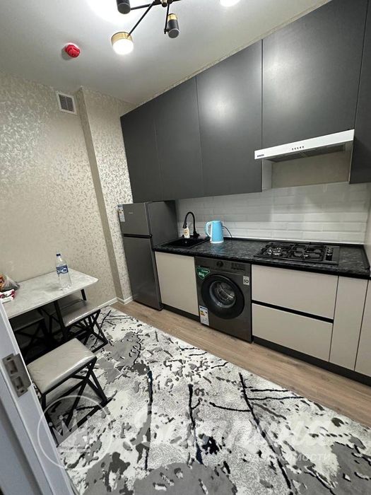 Продаётся 1-комнатная квартира Assalom Sohil Golden House