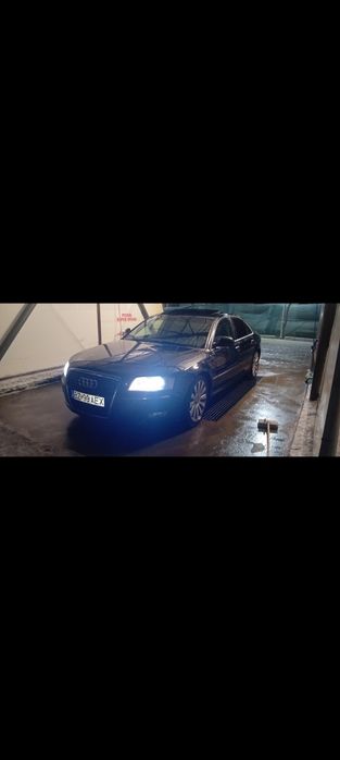Vând Audi A8 2008