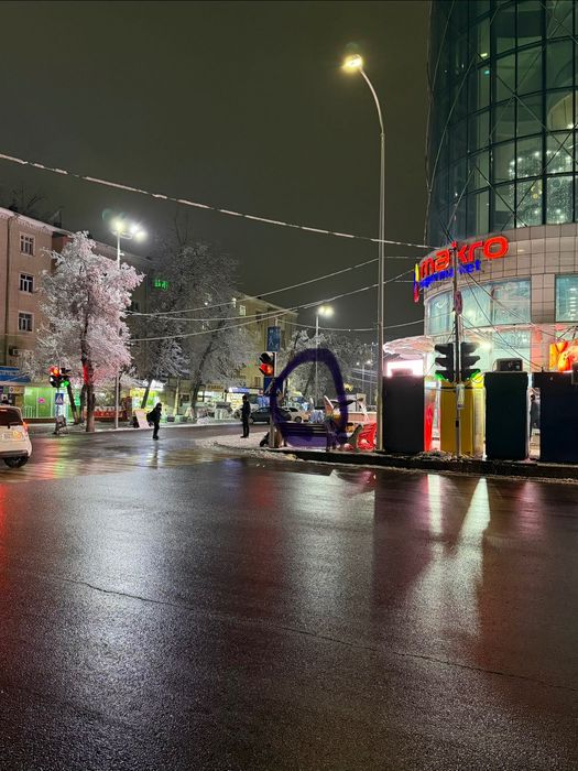 Nejiloy sotiladi Parus oldida tayyor arendatori bn 500$ beradi