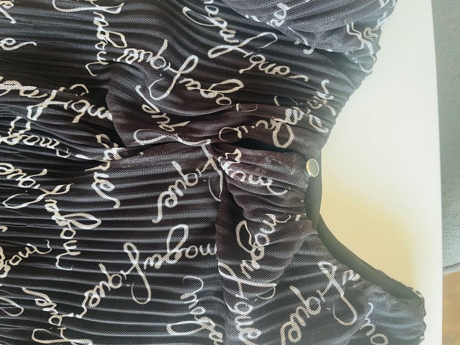 Къса официална рокля