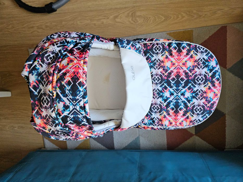 Бебешка количка BEXA Cube 2 в 1