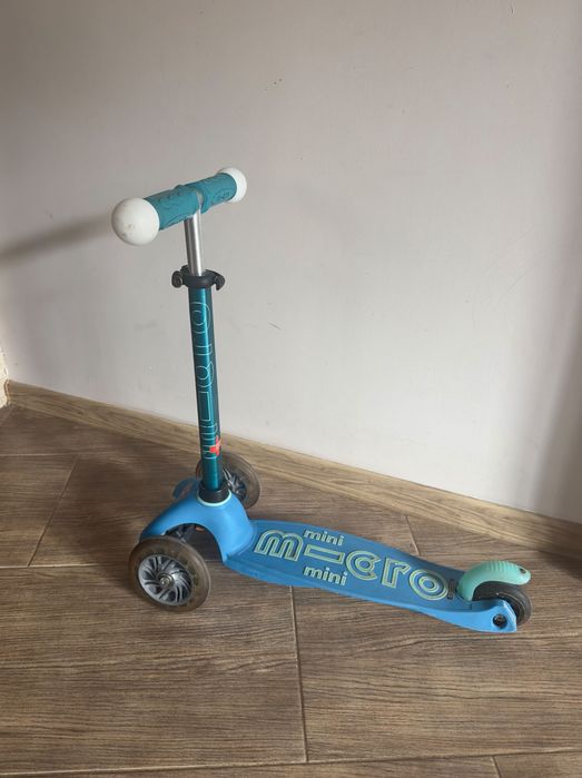 Mini Micro Plus тротинетка + каска