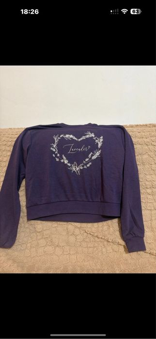bluza scurta.