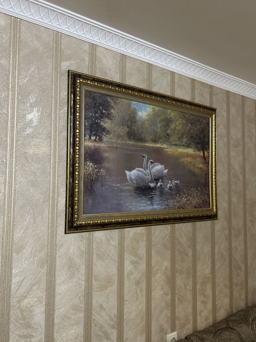 Картина «Лебеди» продается