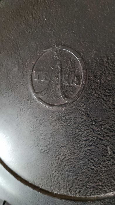 Стар телефон за декорация,без забележки