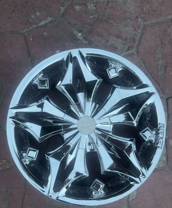 Jante lexani 18” 7j 4x100 et+42