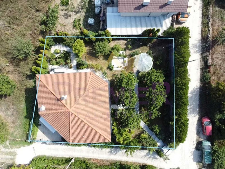 Продава се Къща в с. Осеново, Област Варна - 234 кв.м за 1346 €/кв.м - Снимка #2