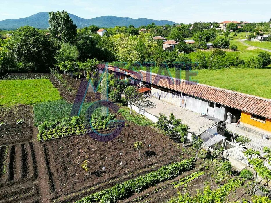 Продава се Къща в с. Миладиновци, Област Ямбол - 475 кв.м за 188 €/кв.м - Снимка #10