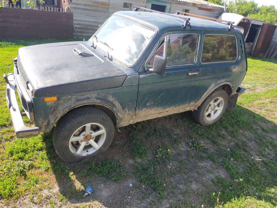 Продам ниву 2000год