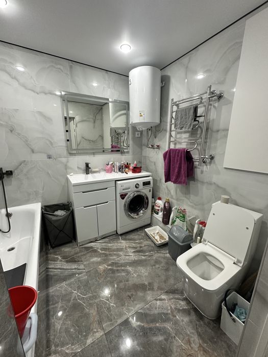 Продам квартиру 4 комнаты