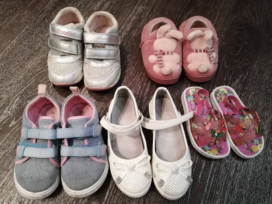 Продам обувь на девочку