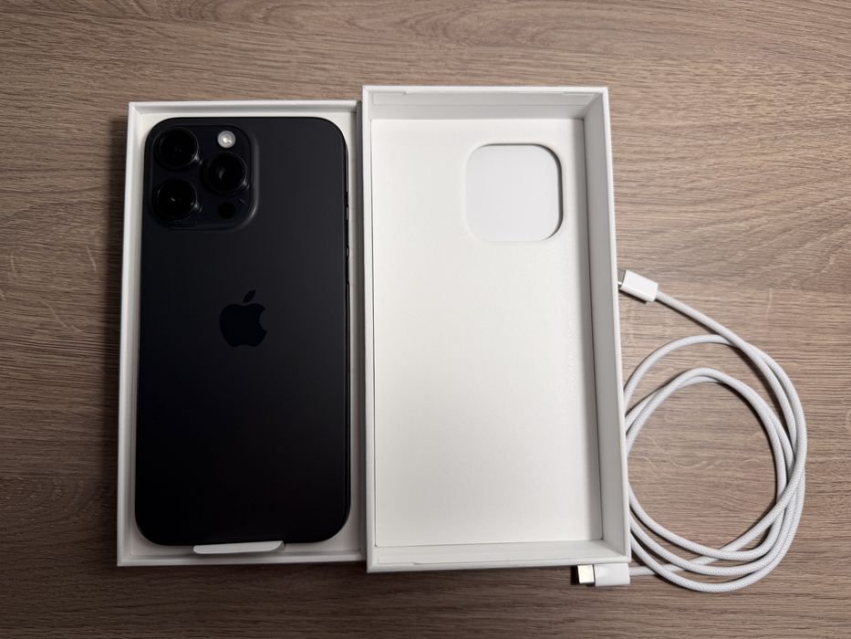 iPhone 15 Pro Max, Black Titanium, 256GB, Impecabil