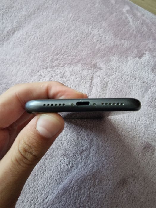 Iphone 11  64 gb
