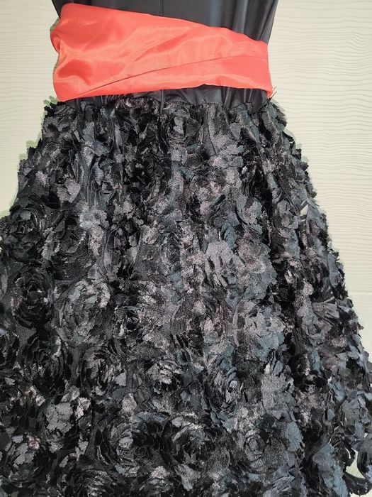 Дамска официална рокля