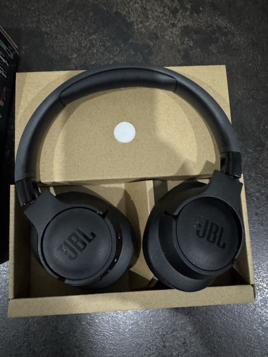 Casti JBL Tune 770NC, Bluetooth, On-ear, Microfon, Noise cancelling,