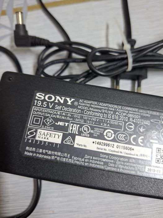 Alimentatoare laptopuri