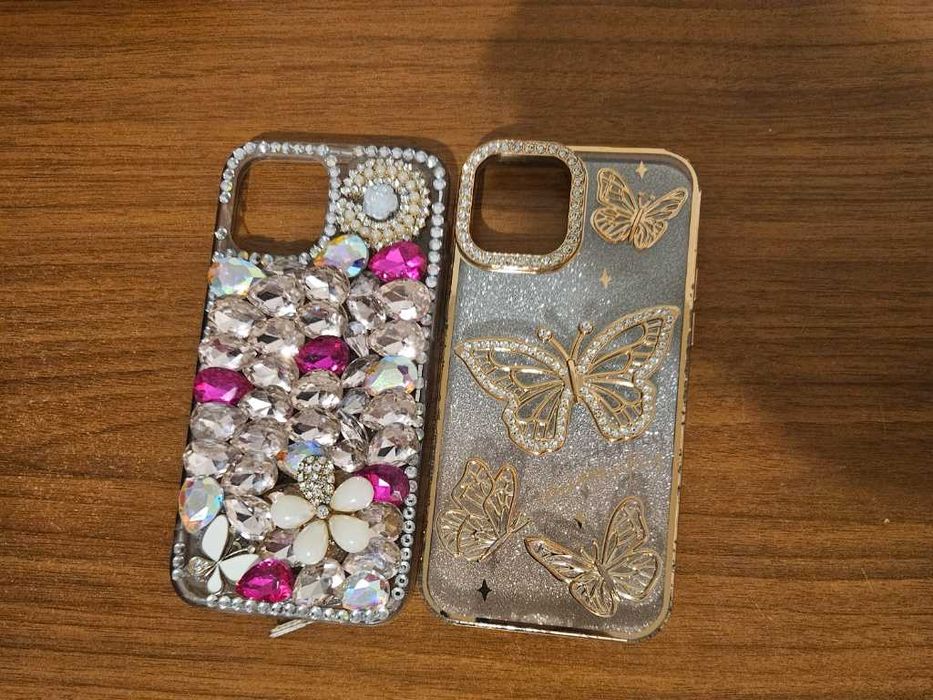 iPhone 12 :128GB ROM , 83% Battery Health