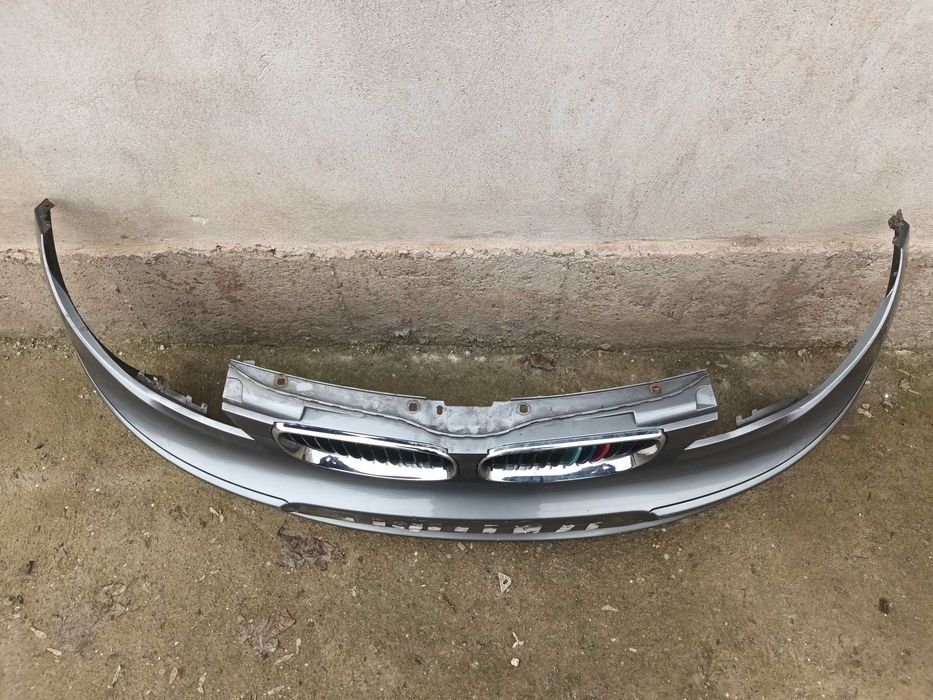 предна броня с решетки за БМВ 1 сериа Е81 Е87 BMW 1 seria E81 E87