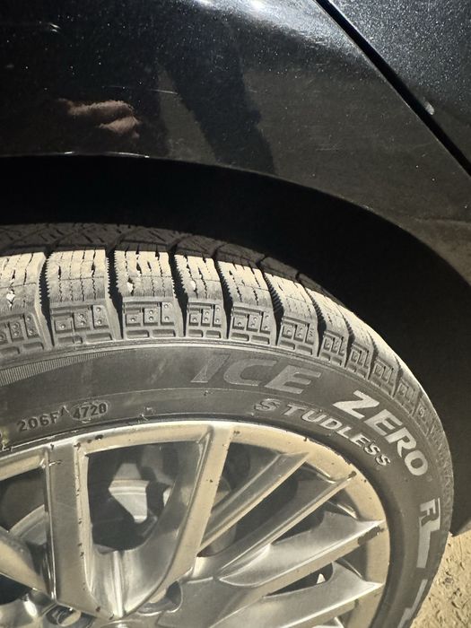 Колеса с зимней резиной Pirelli