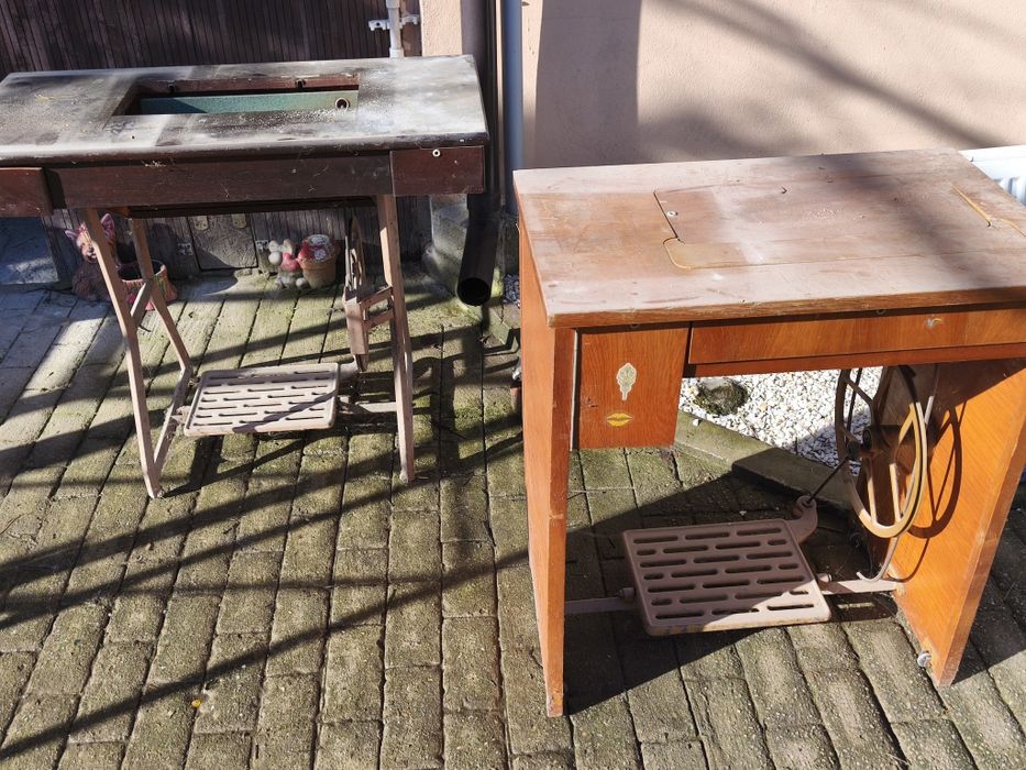 Vând mașini cusut vechi