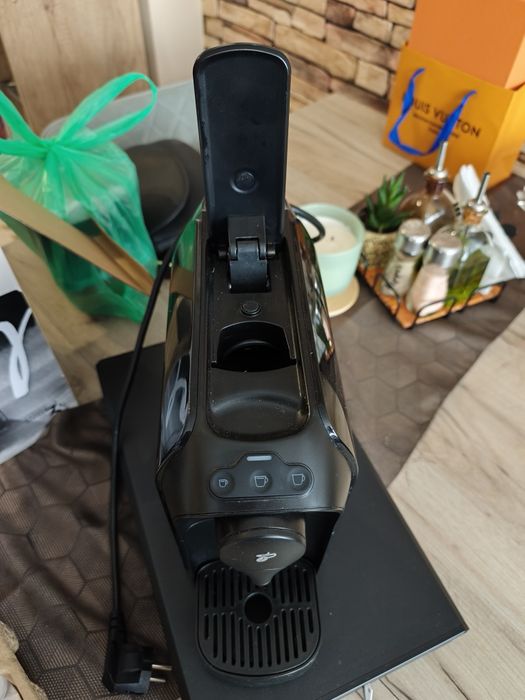 Кафемашина с Капсули Tchibo Подарък кутия за Капсули