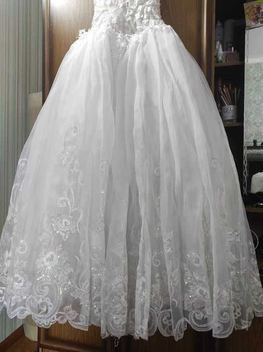 Пышное свадебное платье