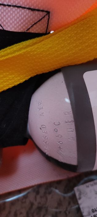 Самоспасатель на сжатом воздухе MSA