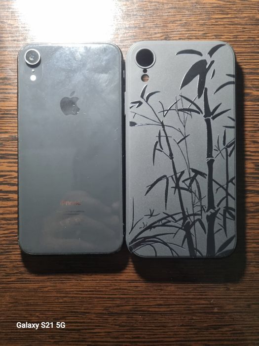 Продам телефон айфон хр