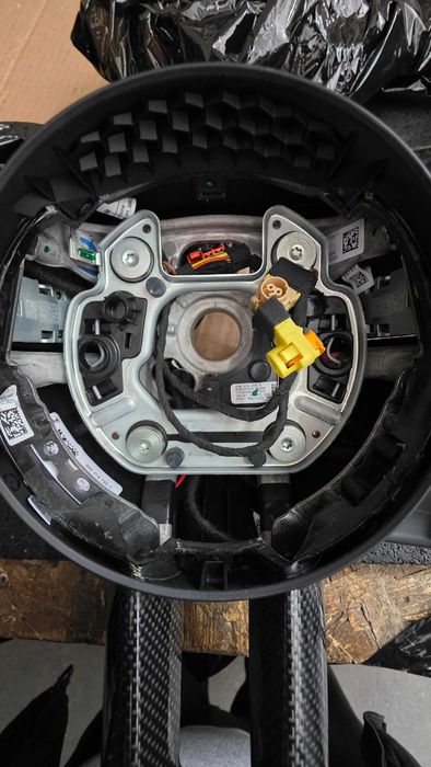 Отопляем волан на Porsche и карбонови пера за управление Cayenne Macan