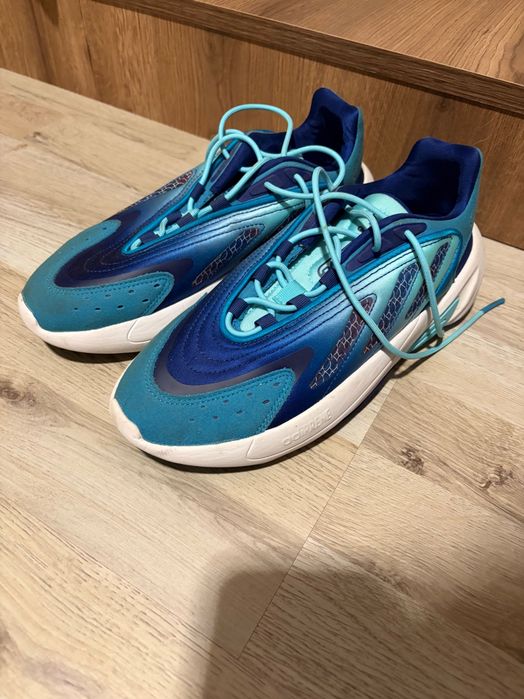 Маратонки adidas