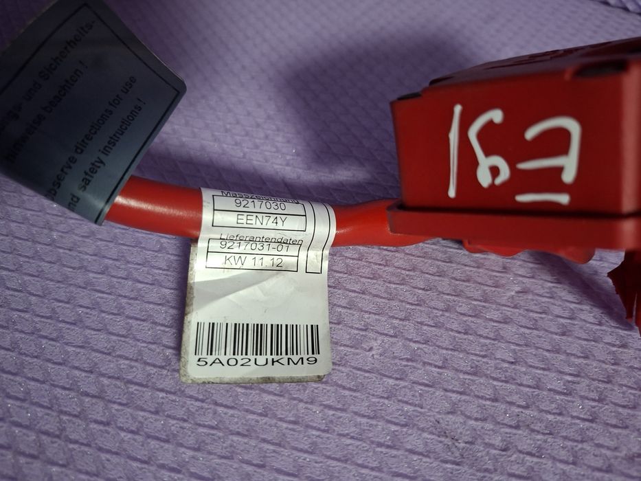 Borna baterie plus BMW E82 E88 E90 E91 E92 E84 Cod 9217031 in stare buna de funcționare