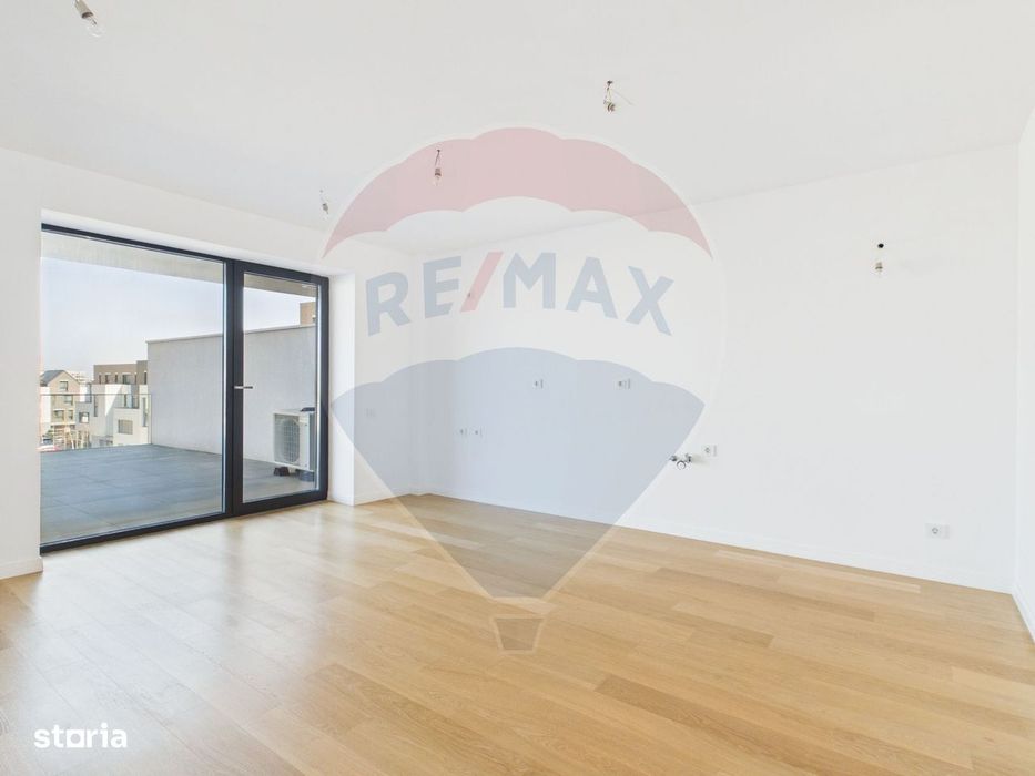 Apartament 4 camere + terasa 91 mp North Avenue