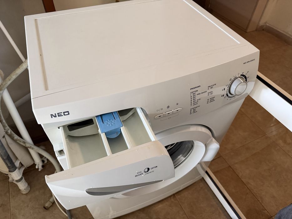 Продавам пералня NEO WM-AE600