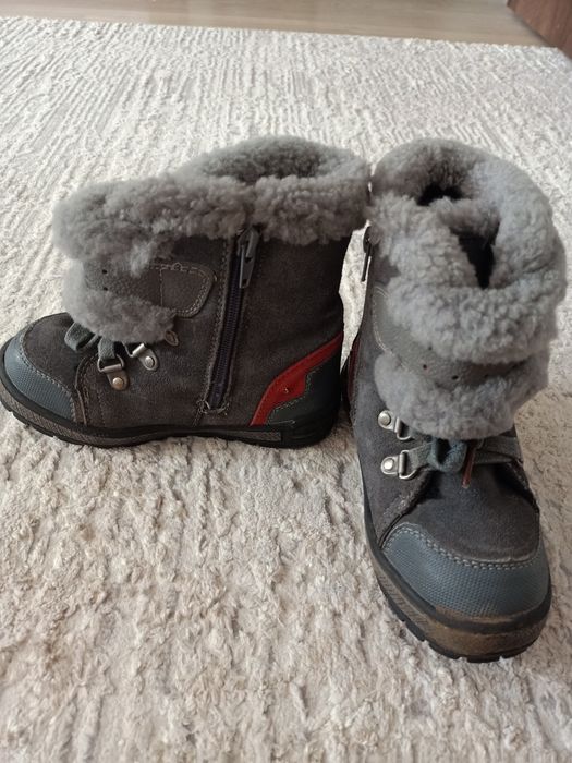 Продам ботинки детские зимние