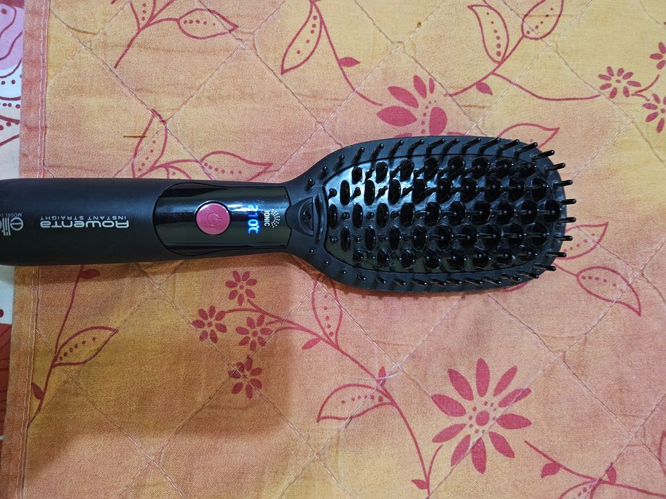 Perie indreptat par rowenta