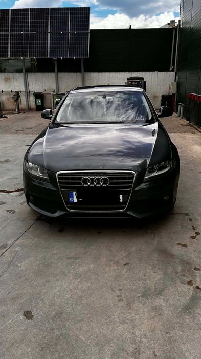 Vând Audi A4 – 2.0 TDI – Automată – 2009 Se vinde Audi A4, an fabricație 2009, motor 2.0 TDI diesel, cutie de viteze automată.