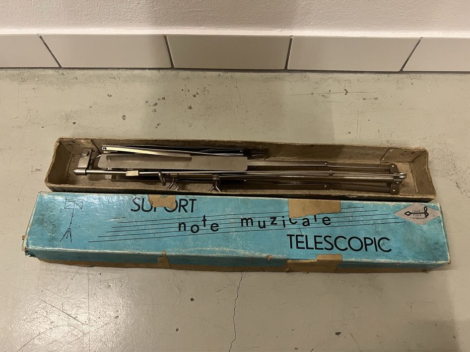 Suport note muzicale , partituri, coop timis ,de colectie