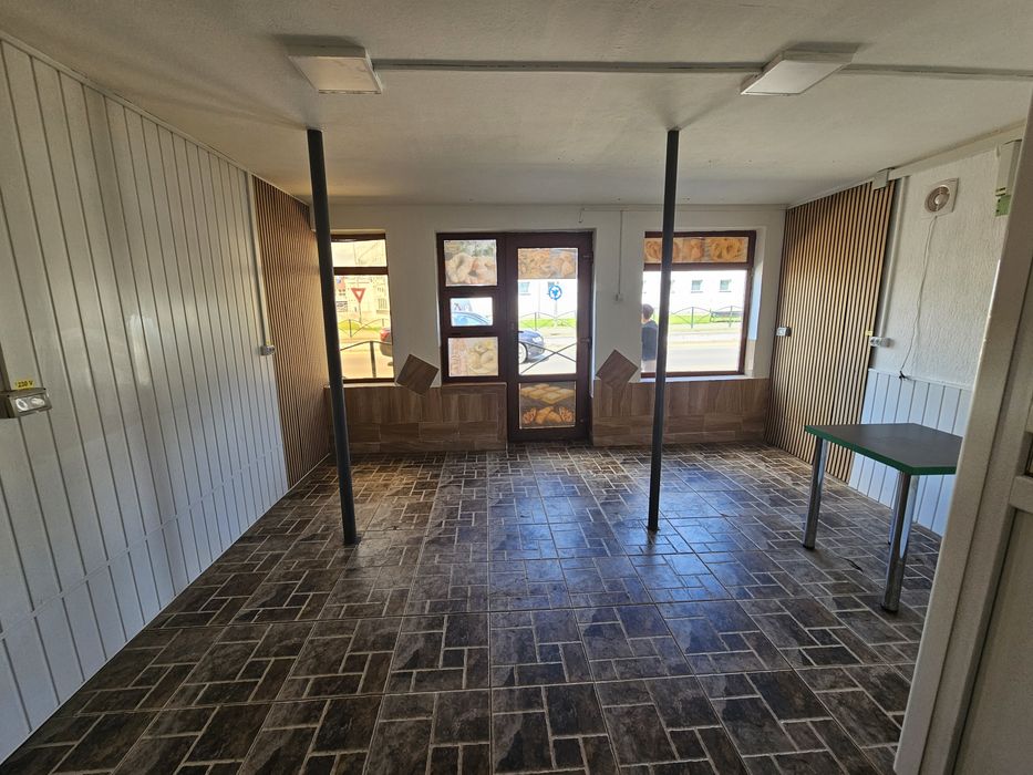 Spatiu comercial