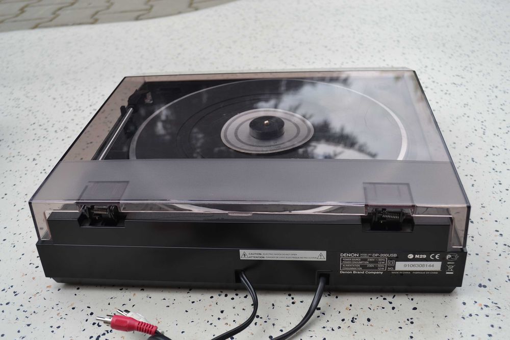 Pick up Denon DP 200 USB