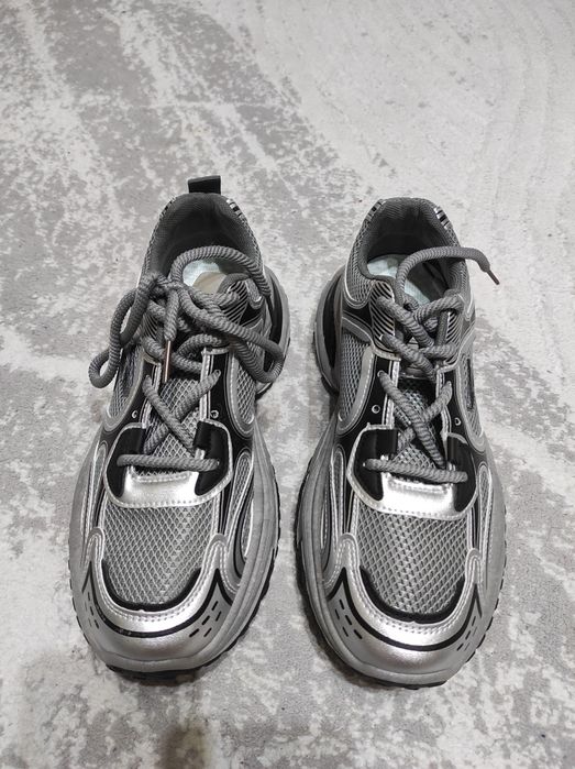 Кроссовки мужские