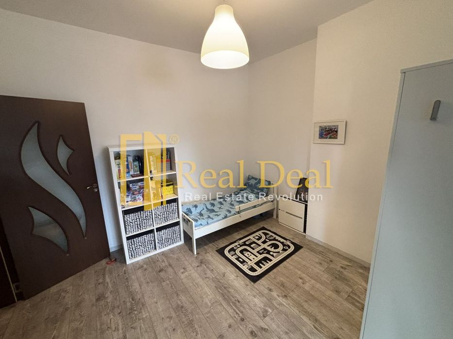 Дава се под наем Тристаен апартамент в София, Център - 85 кв.м за 1250 € - Снимка #5