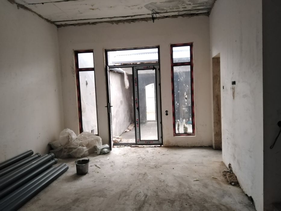 125.000у.е Охунбобоев Узумзор 2 сотик 6 комнатные  Евро Каробка 80%