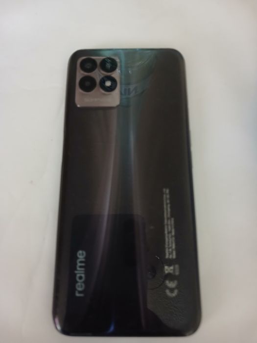 Продава се нетефон realme 8i
