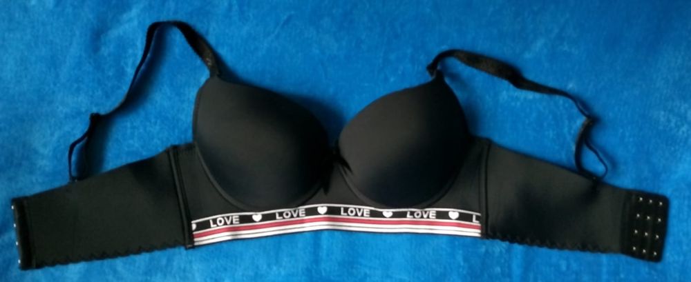 Продам спортивный бюстгальтер!