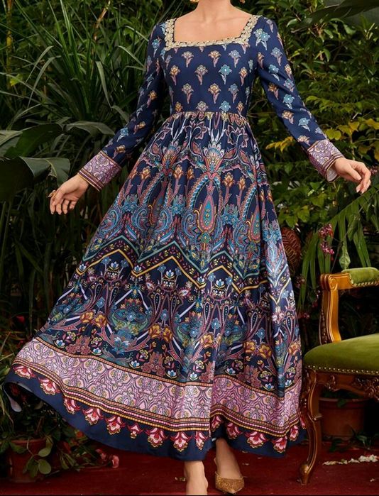 Vand rochie cu print oriental, marimea XL